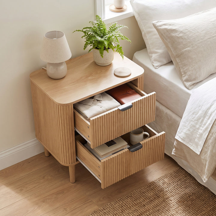 00+Nightstand Bedside Table Oak with Fluted 2-Drawer Storage for Bedroom WOODLINE