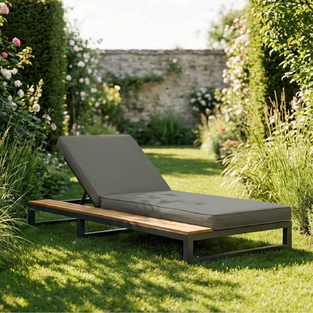 Modern outdoor chaise lounge grey with teak wood side table,4-position adjustable sunlounger QUASARKRYNN