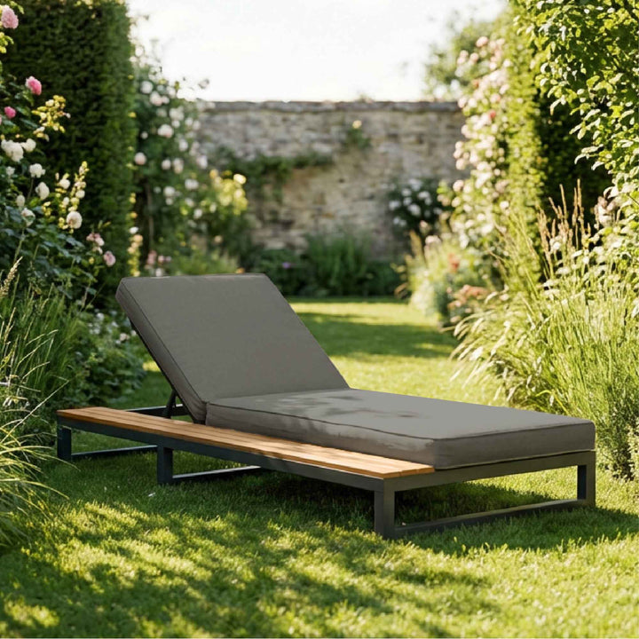 Modern outdoor chaise lounge grey with teak wood side table,4-position adjustable sunlounger QUASARKRYNN